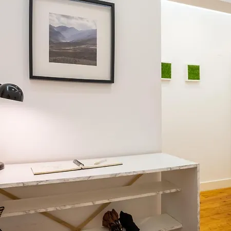 Hola 4* リスボン