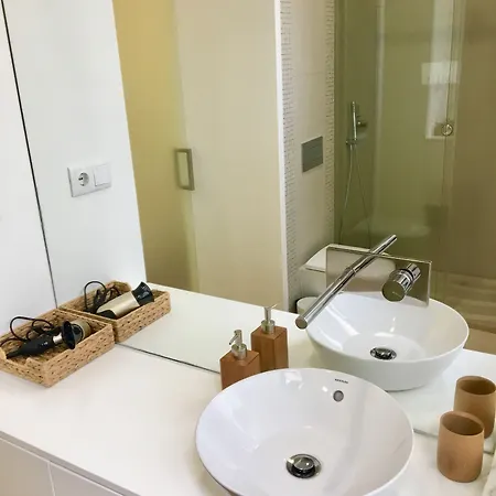 Hola 4* Лиссабон